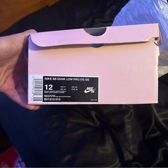 Sb dunk staple pidgin 2019 new in og pink box.